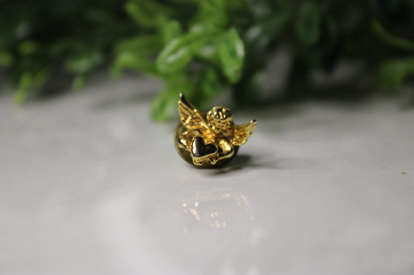 Vintage Mini Cherub Heart Pin