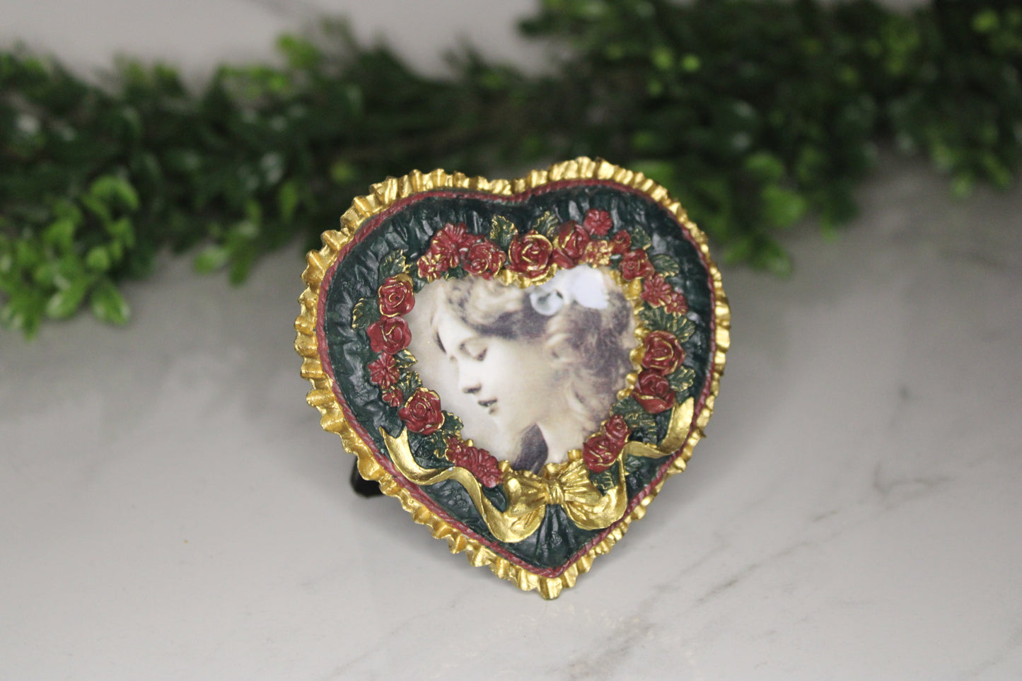 Vintage Mini Heart shaped Rose Frame