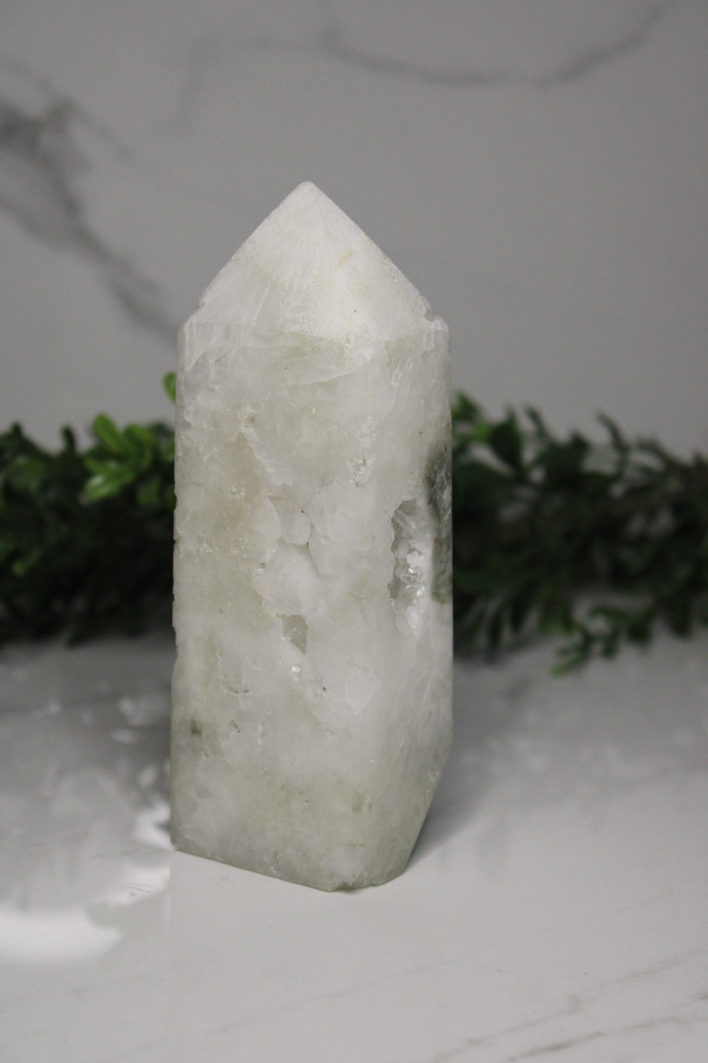 Druzy Sugar Quartz Tower