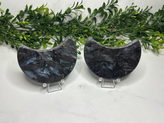 Astrophyllite Moons