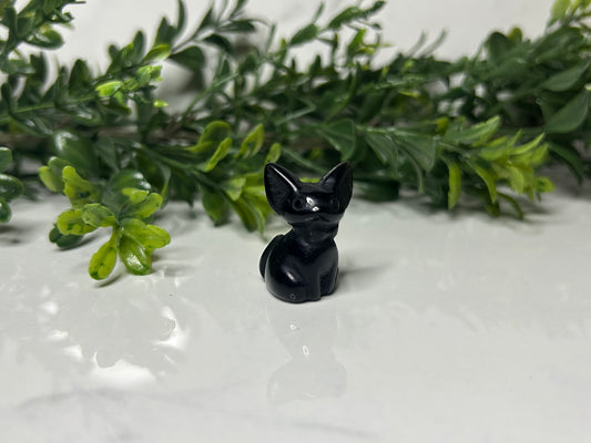 Mini Sitting Cat